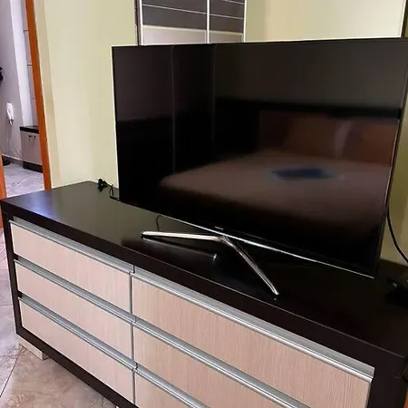 公寓 2-bedroom Unit In 地拉那