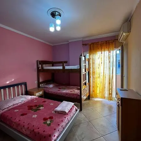 2-bedroom Unit In * 地拉那