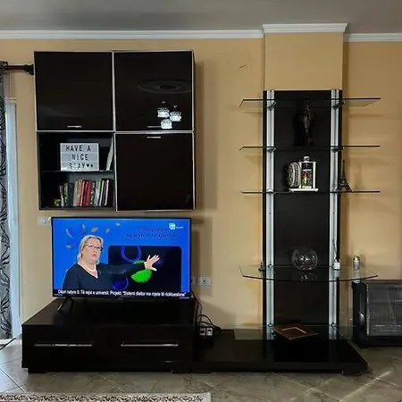 Apartament 2-bedroom Unit In Tirana