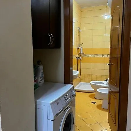 Apartament 2-bedroom Unit In Tirana